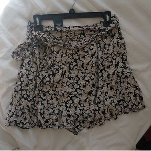 NWT Abercrombie & Fitch Floral Skort